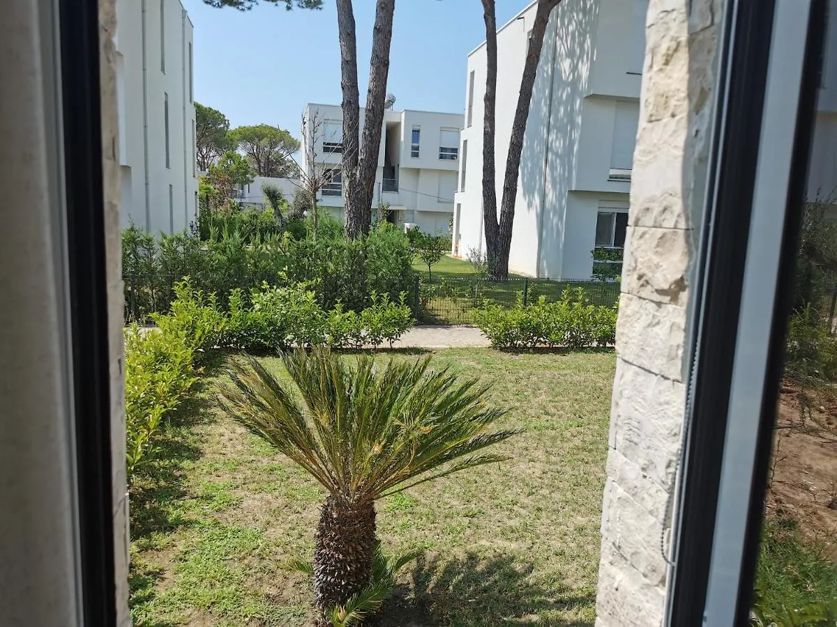Magnolia Apartment Дуррес
