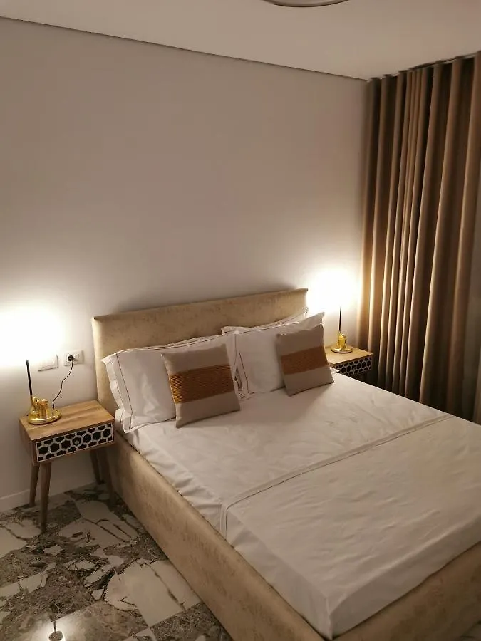 Magnolia Apartment Дуррес